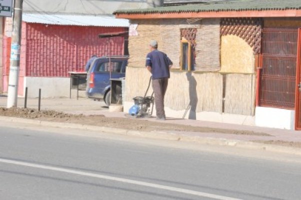 Se modernizează străzile din Limanu